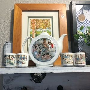 Gorgeous Korean Concubine Teapot & Tea Cup Set